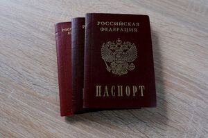Українці в окупації, які не взяли російського паспорта і не можуть самі купити паливо, "приречені на холодну смерть", кажуть у ЦНС