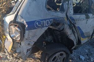 В результате российского удара незначительные травмы получил 50-летний полицейский, автомобиль получил повреждения, отметили в полиции