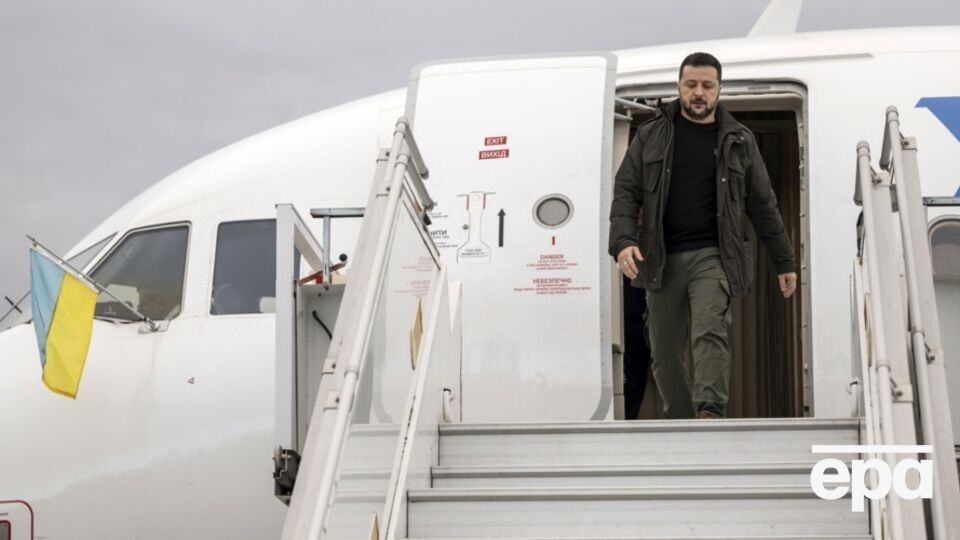 Президент начал визит в Швейцарию