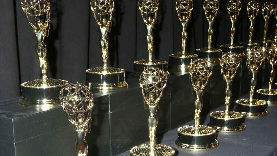 Премію "Еммі" за досягнення в галузі новинних і документальних програм у США вручають із 1980 року