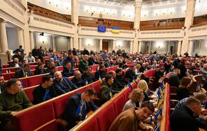 Депутати працюватимуть у неопалюваному приміщенні