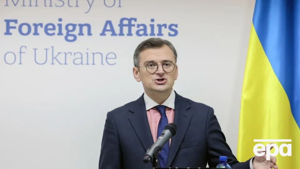 За словами Кулеби, допомога Україні потенційно дає змогу уникнути прямої конфронтації між НАТО й Росією, в яку будуть змушені втрутитися війська США