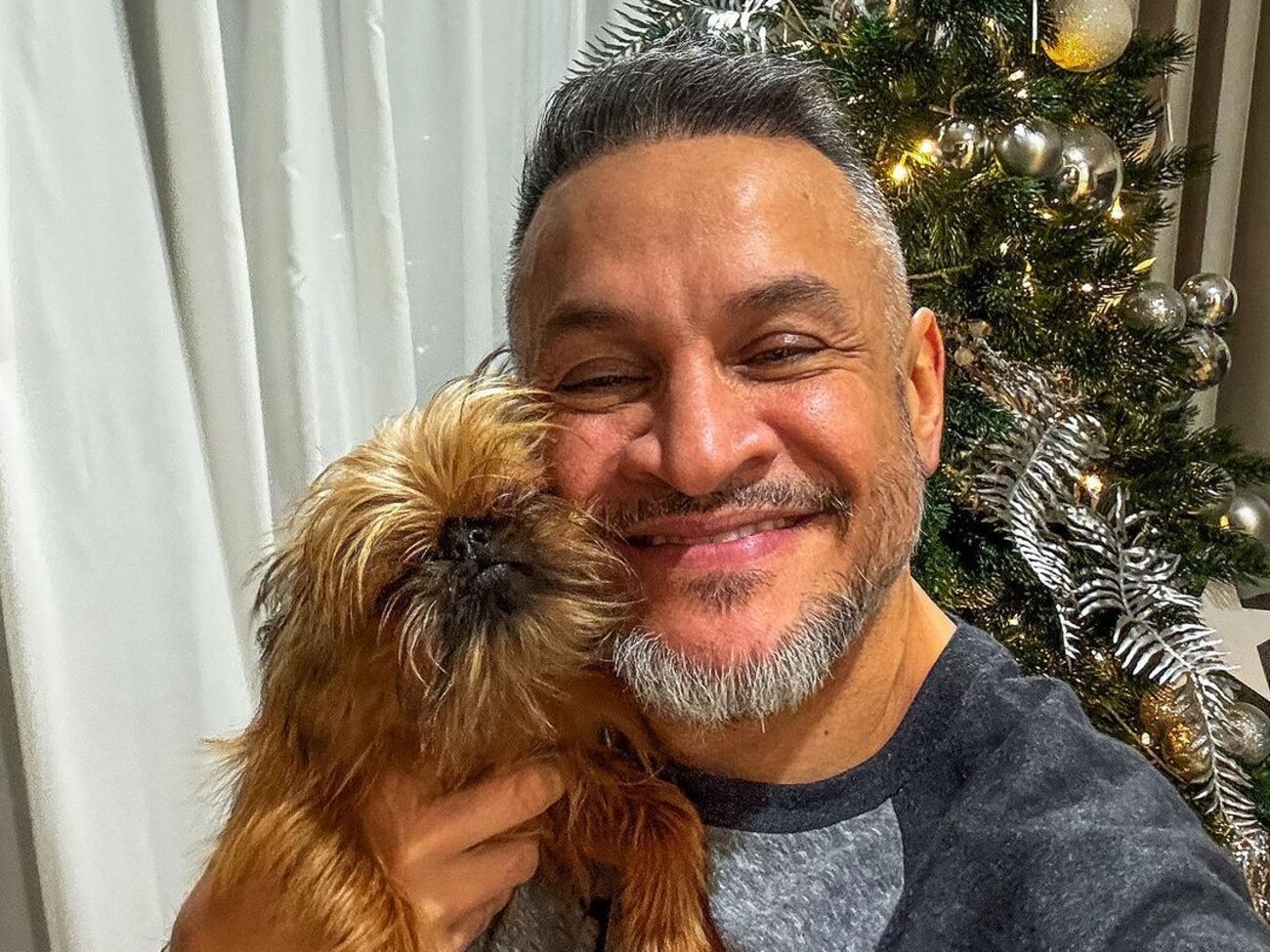 Хіменесу-Браво виповнилося 52 роки
