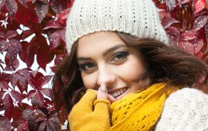 Шапку, шарф и перчатки лучше не выбирать в одном тоне