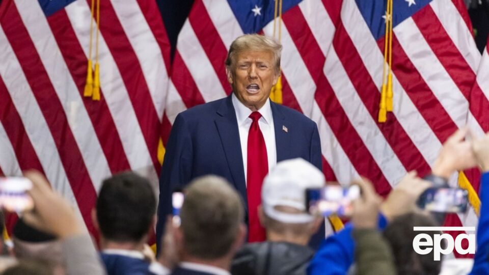 Экс-президент США говорит, что "хорошо ладит" с Путиным