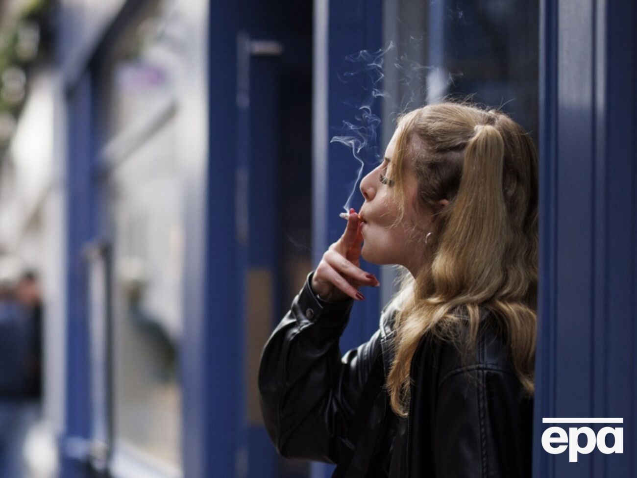 У світі, за даними ВООЗ, 1,25 млрд дорослих курців