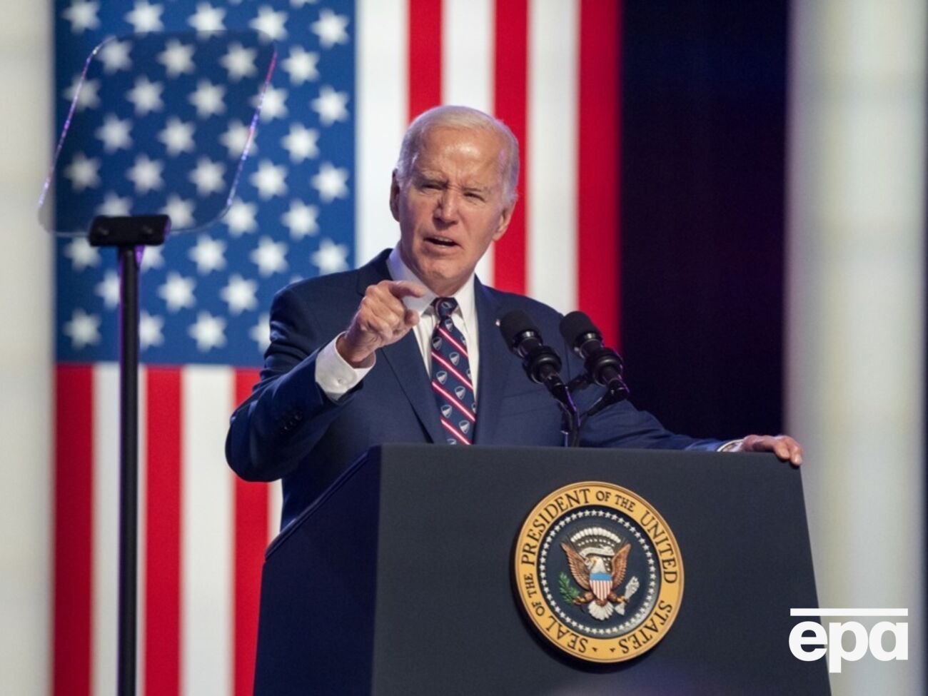 Байден на встрече подчеркнул, что бездействие Конгресса ставит под угрозу национальную безопасность США, НАТО и остального свободного мира