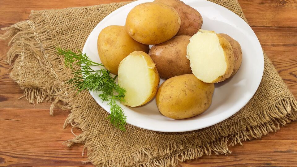 В основе блюда – вареный картофель