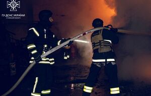 В ГСЧС показали последствия российской атаки дронами-камикадзе по Сумам