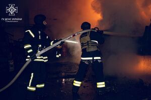 У ДСНС показали наслідки російської атаки дронами-камікадзе по Сумах