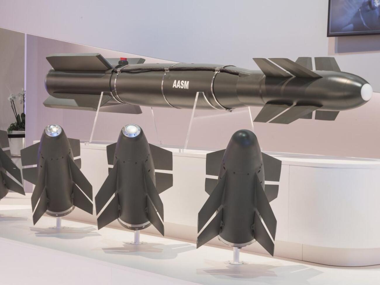 Поставки авиабомб AАSM начнутся с января и будут подолжаться по меньшей мере весь 2024 год