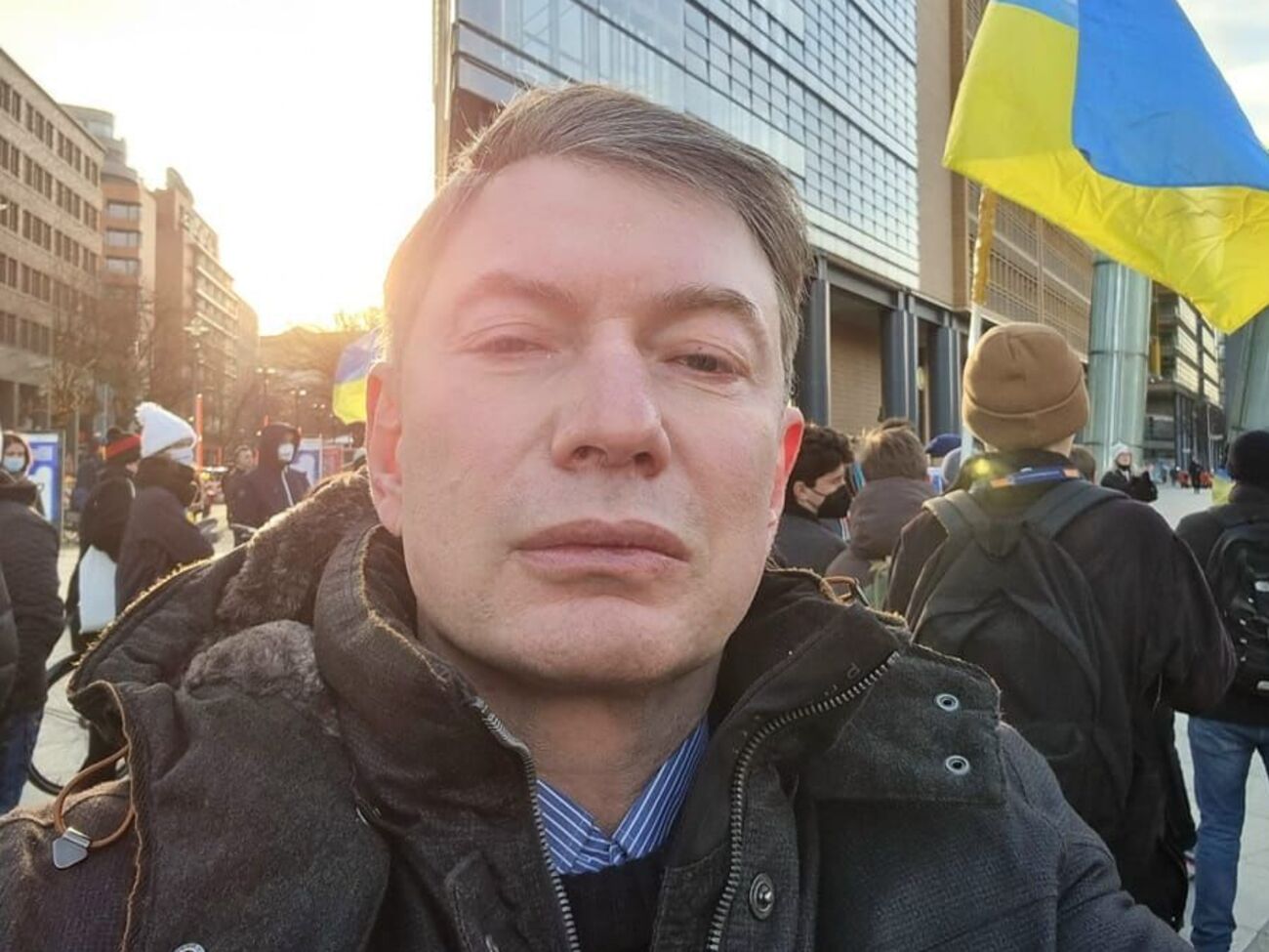 Не будет Путина – и россияне быстро забудут о том, что им нужно защищать от Запада свои главные ценности: непорочные задницы и туалеты М и Ж