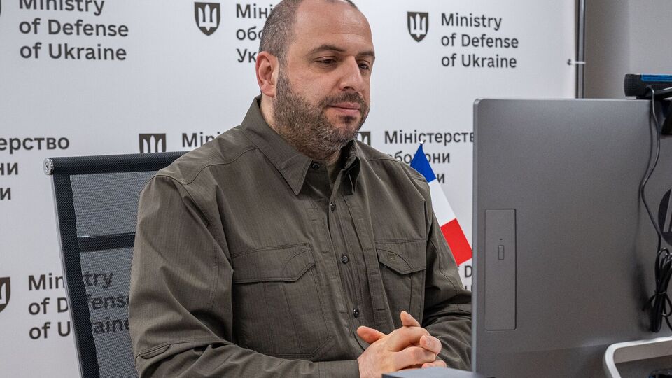 Умєров розповів про брак артснарядів