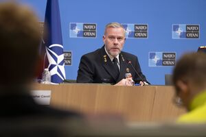 НАТО – оборонний союз, тому має бути готовим до ймовірного нападу РФ, і Альянс готовий, зазначив Бауер