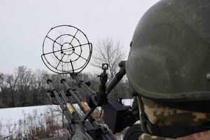 Украинские военные ежедневно отбивают десятки атак оккупантов