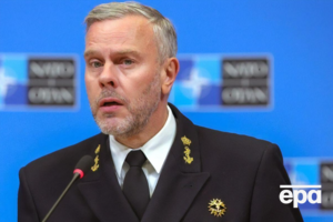 Бауэр отмечает, что Альянс должен всесторонне подготовиться ко "всеобъемлющей" войне с РФ, которая возможна в ближайшие 20 лет