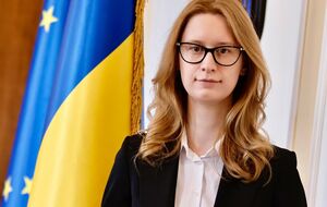 Пидласа считает, что украинцы с большими зарплатами могли бы отдавать больше денег на армию