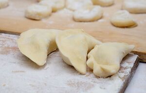 По словам Клопотенко, такое тесто также подойдет и для пельменей