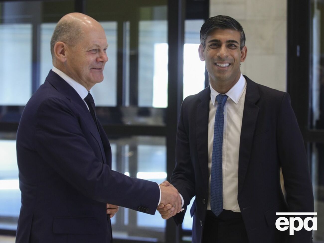 Шольц и Сунак 19 января провели телефонный разговор