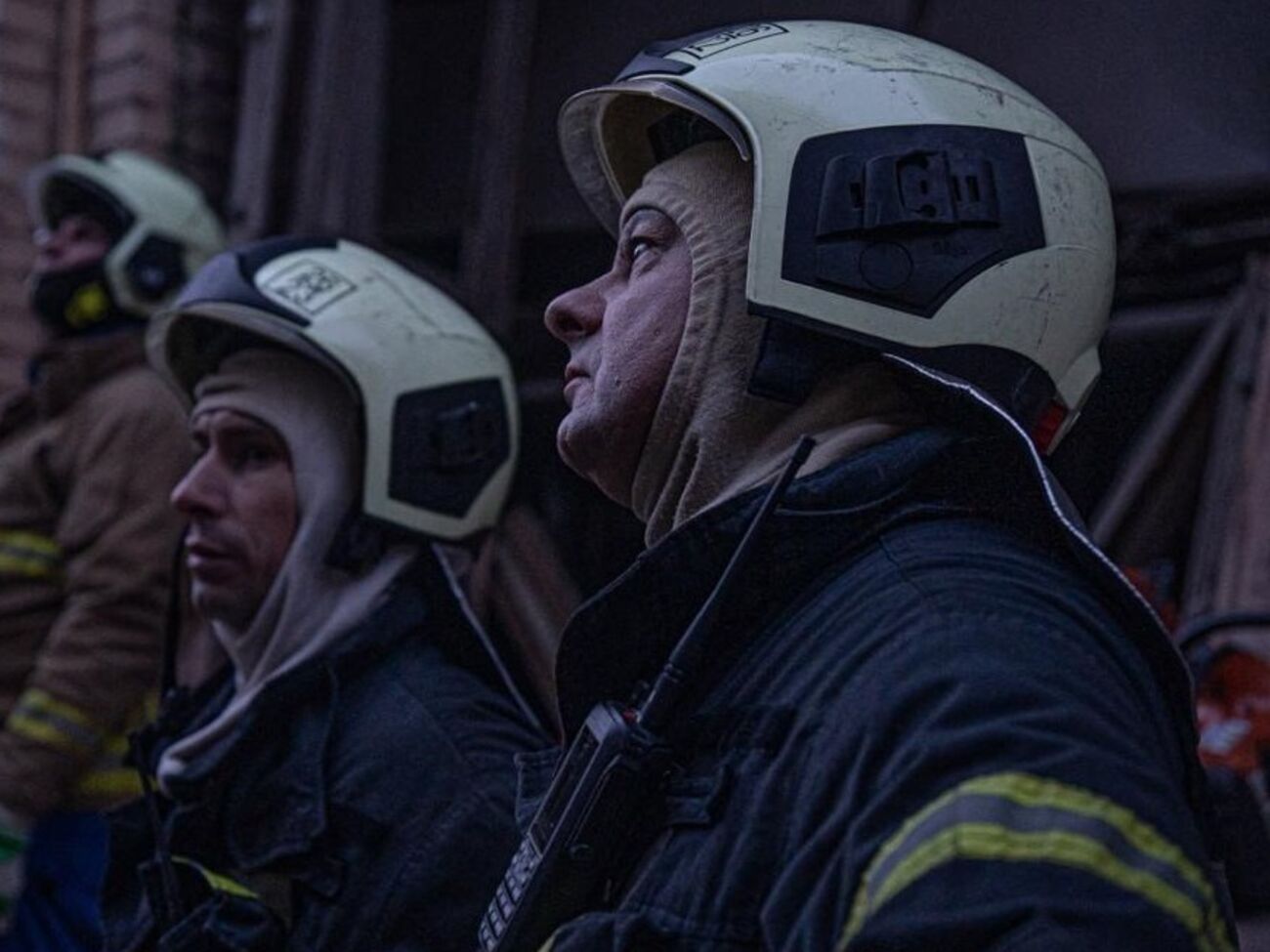 Унаслідок ворожої атаки сталися пожежі, на місцях прильотів працюють екстрені служби