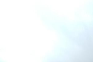 На здание дипмиссии США упали небольшие обломки сбитой ракеты