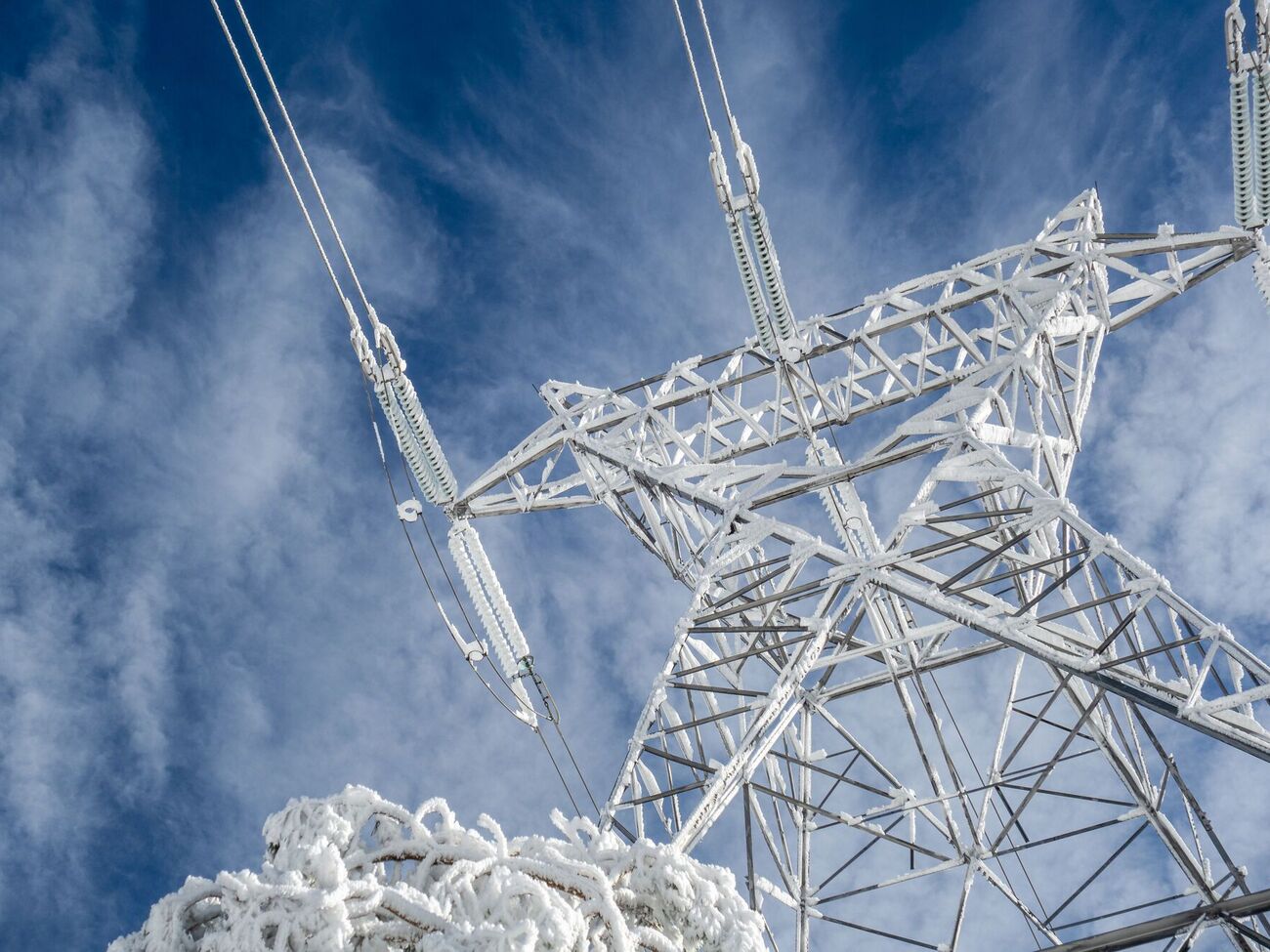 "Укрэнерго" пользуется аварийной помощью, но эта услуга стоит больше, чем коммерческий импорт