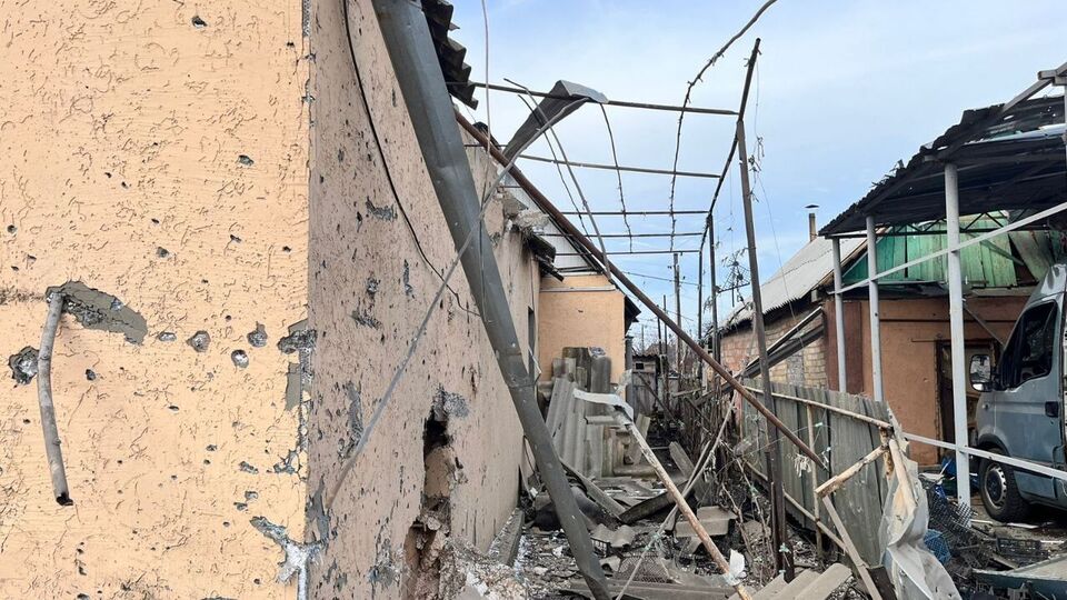 Оккупанты ударили ракетой по предприятию под Кривым Рогом, сообщил Лысак