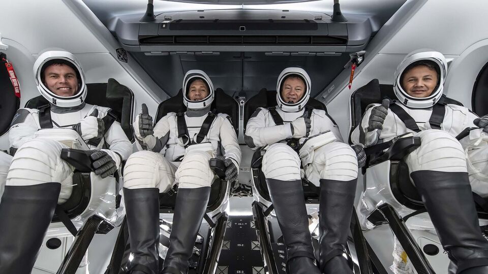 С Земли экипаж стартовал 18 января