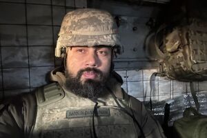 У цю секунду на фронті літають сотні ворожих FPV-дронів, тому кожен автомобіль передової треба обладнувати засобами РЕБ
