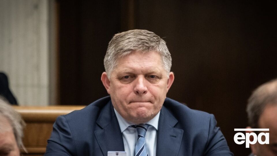 Фіцо вважає, що Україні доведеться віддати частину своєї території РФ