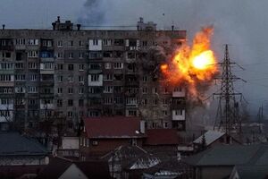 "20 дней в Мариуполе" – фильм военного корреспондента Чернова, который в марте 2022 года вместе со своим коллегой остался в блокадном Мариуполе