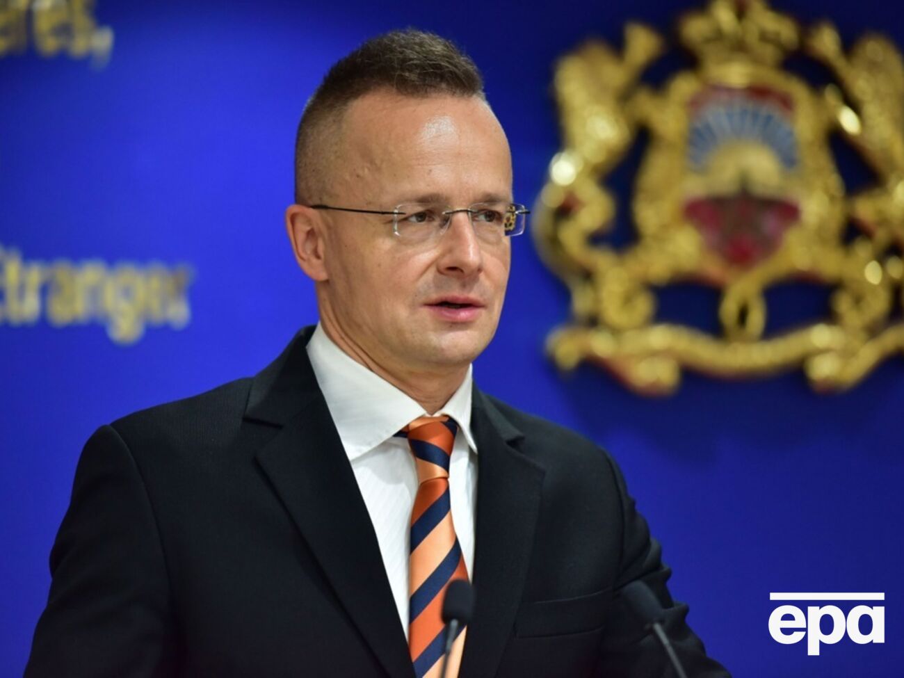 Сійярто погрожували невідомі