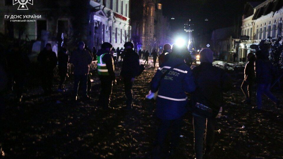 В Харькове оккупанты ударили по научному учреждению и жилым домам