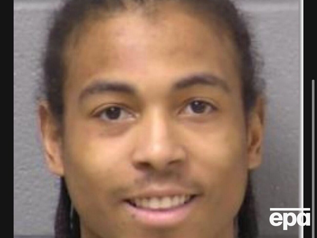 Подозреваемый Ромео Нэнс покончил с собой после того, как его выследили маршалы