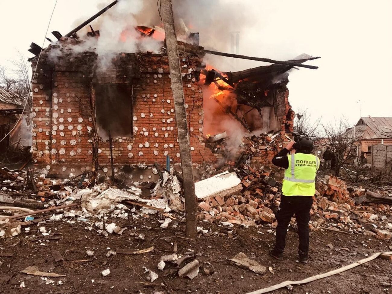 Ракета поцілила в землю біля машини, а жертва опинилася в епіцентрі – Нацполіція