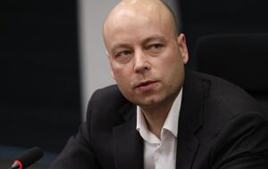 Банки вже готують до продажу, зазначив Драганчук