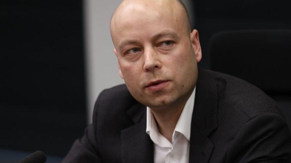 Банки вже готують до продажу, зазначив Драганчук