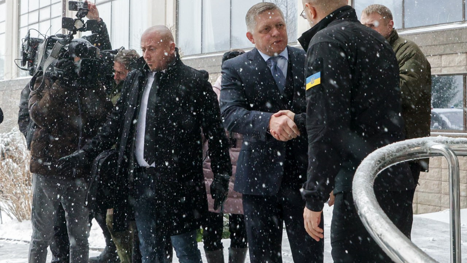 Фицо после встречи со Шмыгалем рассказал, что их мнения расходятся относительно влияния США на политику Украины и вступления страны в НАТО