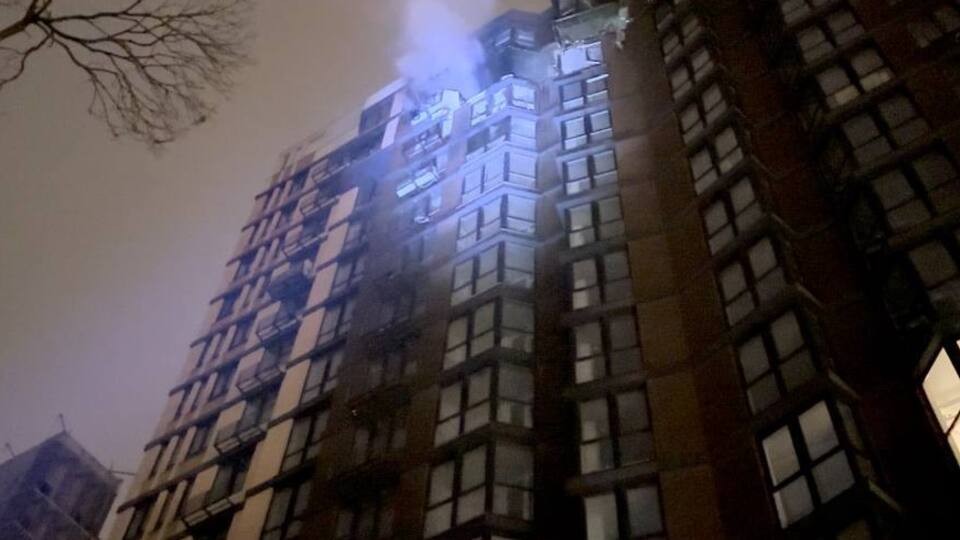 Один із дронів, поціливши в частково заселену багатоповерхову новобудову в Хаджибейському районі Одеси, призвів до пожежі