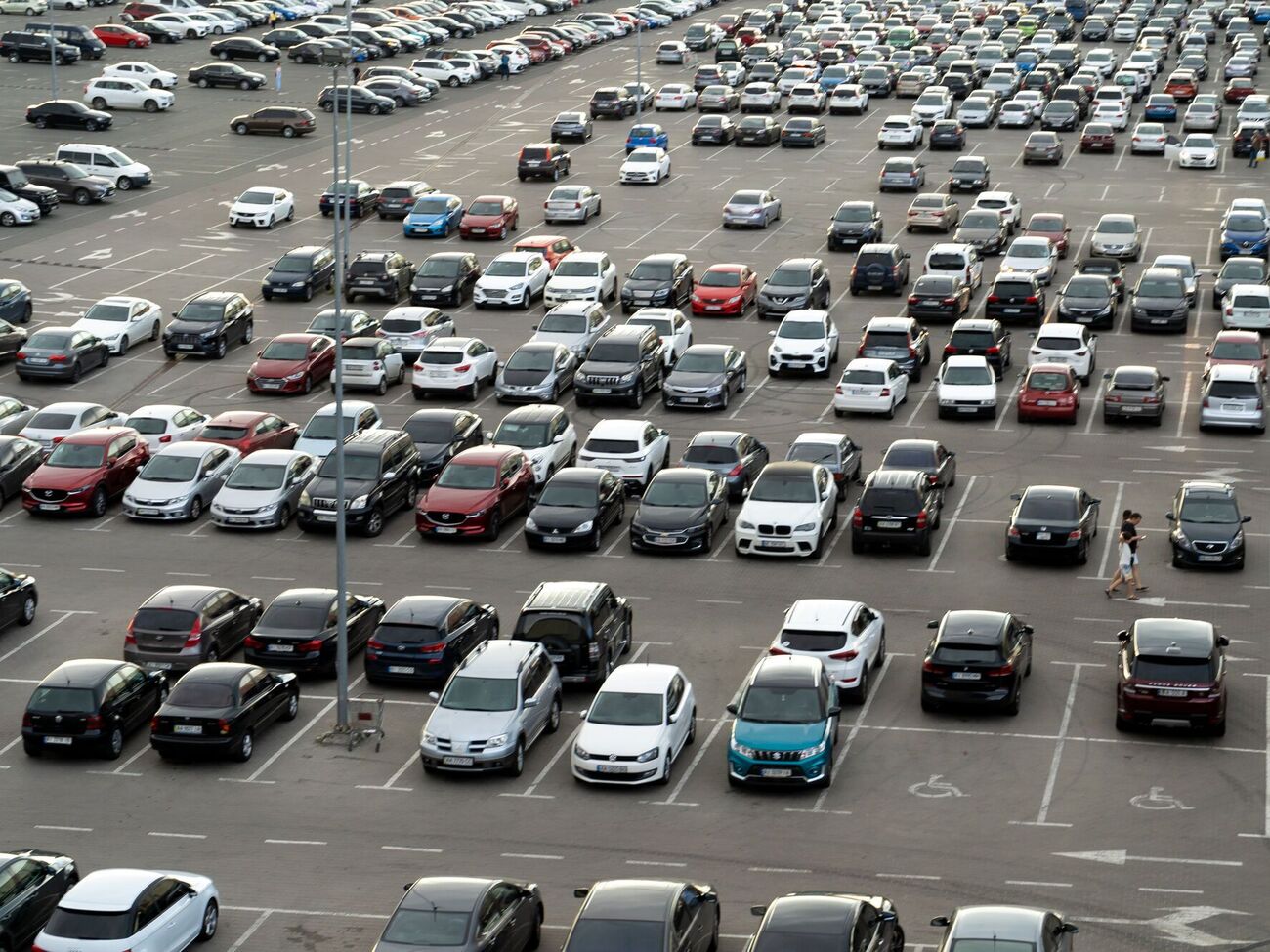 По словам Тимченко, в МВД уверены, что количество переоформлений авто через "Дію" будет только увеличиваться