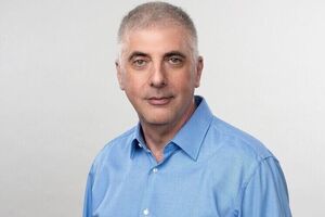 Тільки з того, що росіяни брешуть, можна розглядати всі версії інциденту з Іл-76. З МН17 Москва також плодила фейки, що Boeing збили українці