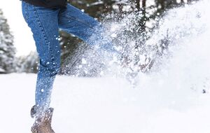 Производитель оригинальной обуви – американская компания UGG