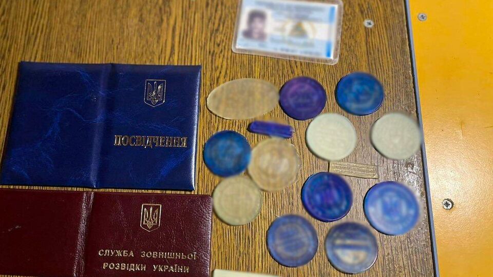 У фигурантов изъяты фальшивые удостоверения разных видов