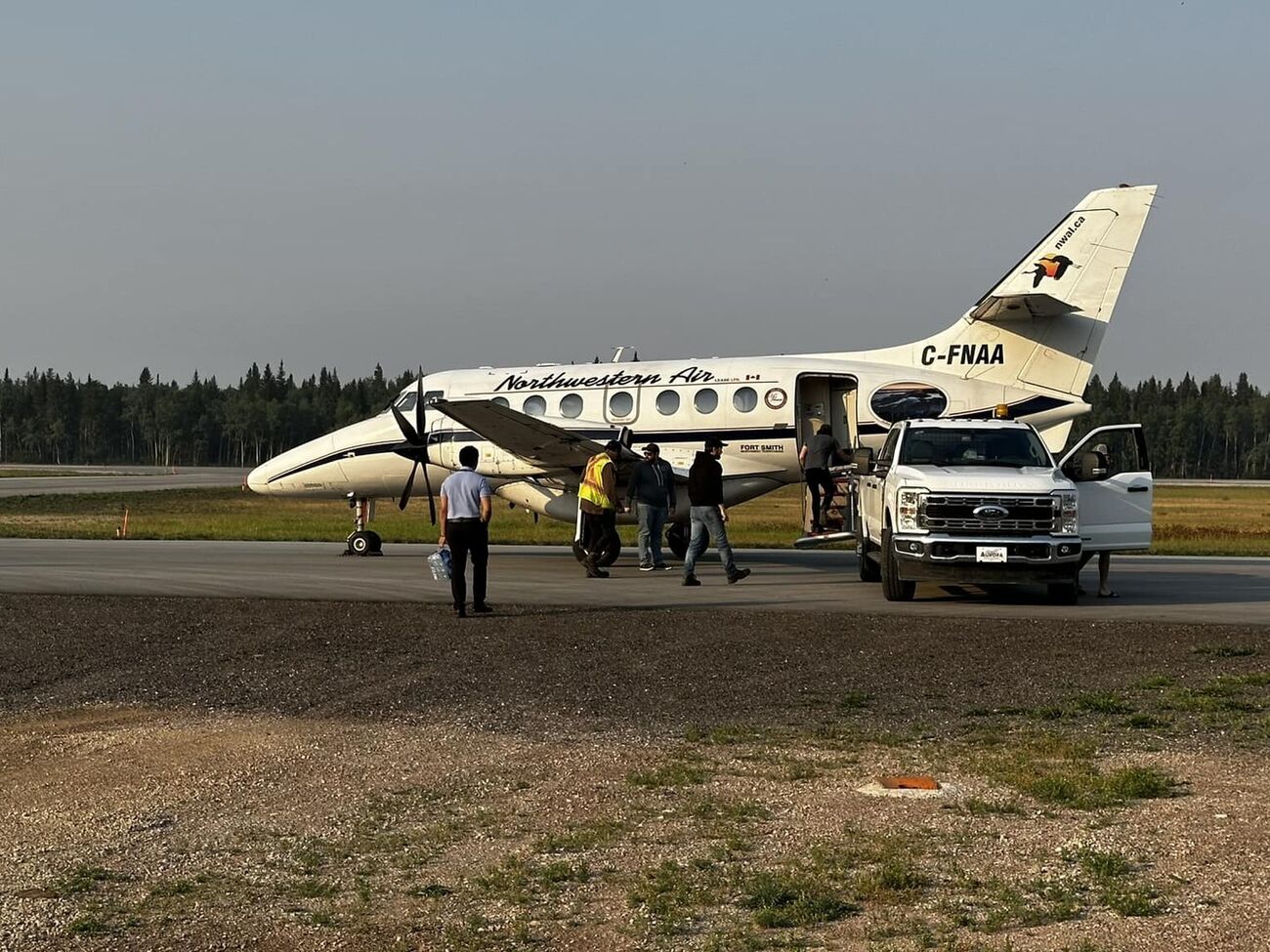 Розбився двомоторний літак