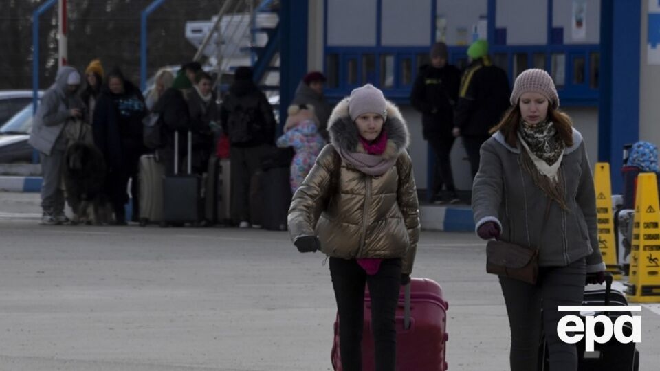 Багато з тих, хто виїхав з України, не повернеться, вважають експерти