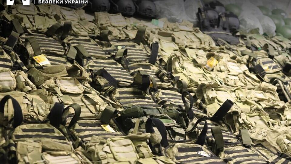 Фигурантов подозревают в закупке некачественного имущества для ВСУ