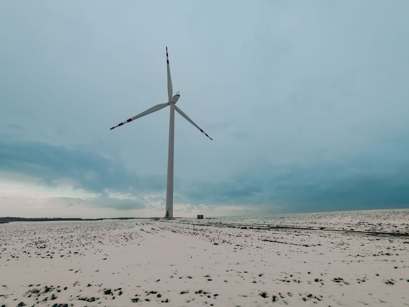 За підсумками 2023-го і 2022 року рівень розрахунків за електроенергію з ПДЕ становить не більше ніж 55%