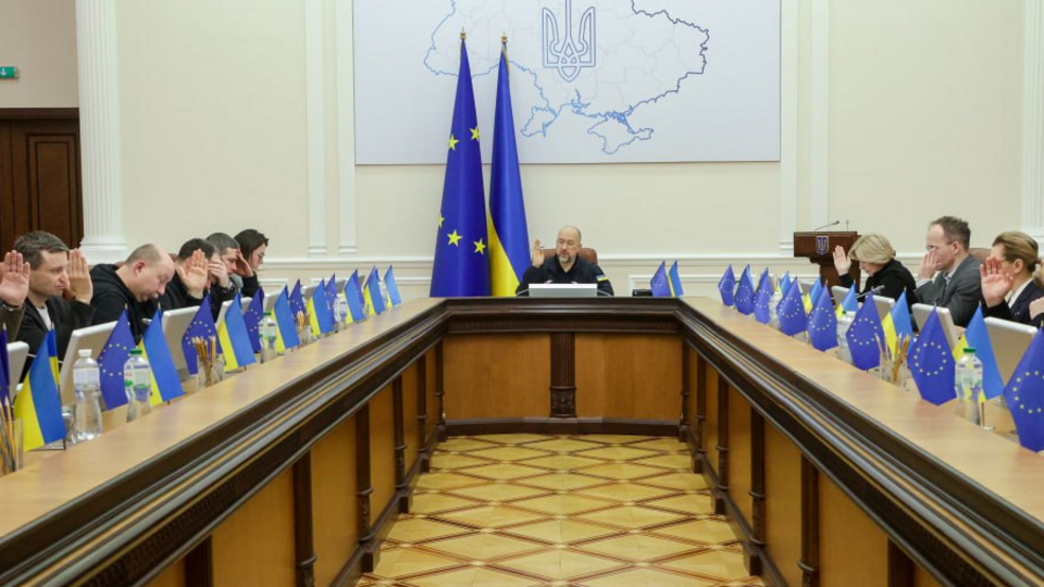 Кабмін на засіданні 26 січня ухвалив постанову про автоматичне продовження всіх виплат для ВПО до 1 березня