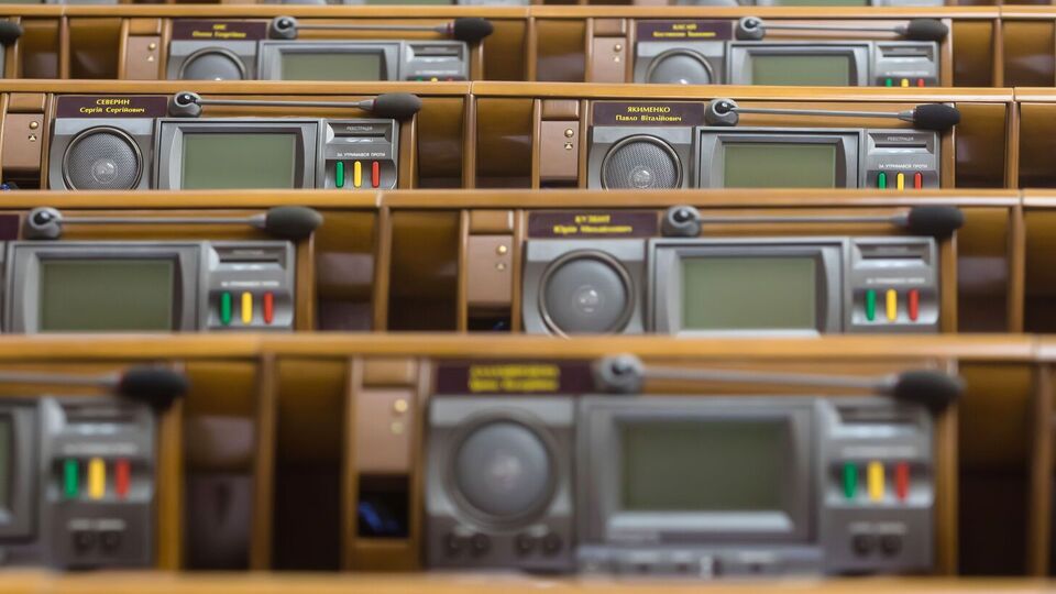 Наталуха підкреслив, що наразі конкретного законопроєкту щодо бронювання працівників нема