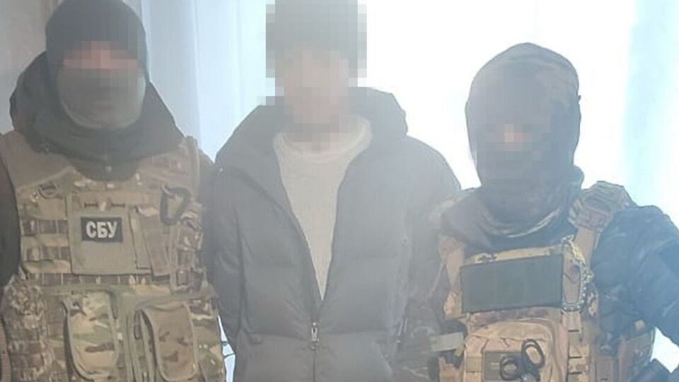 За даними СБУ, фігурант готував для агресора схему розташування фортифікаційних споруд та інженерних загороджень на території регіону